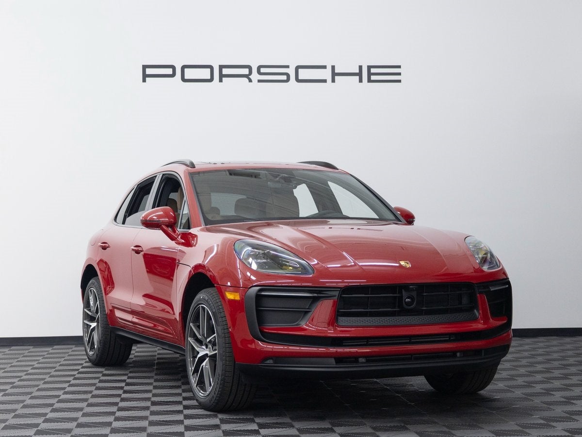 2026 Porsche Macan Base
