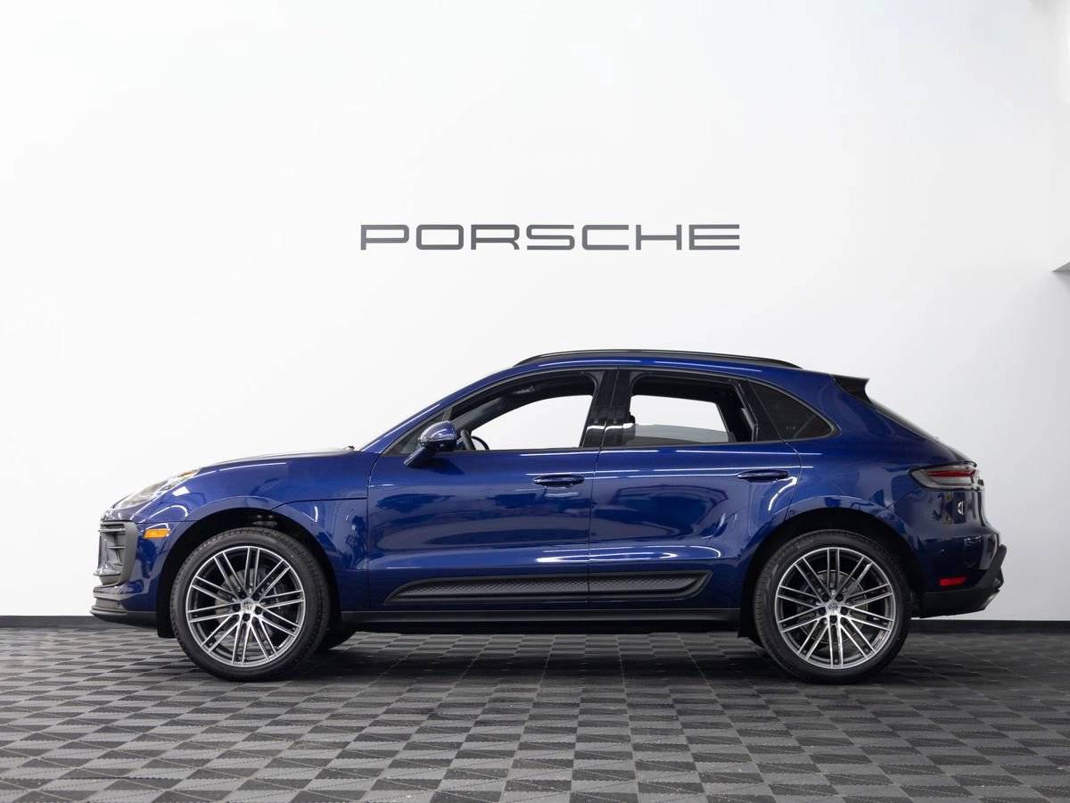 2026 Porsche Macan Base