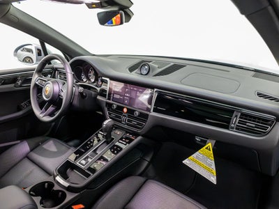 2026 Porsche Macan Macan