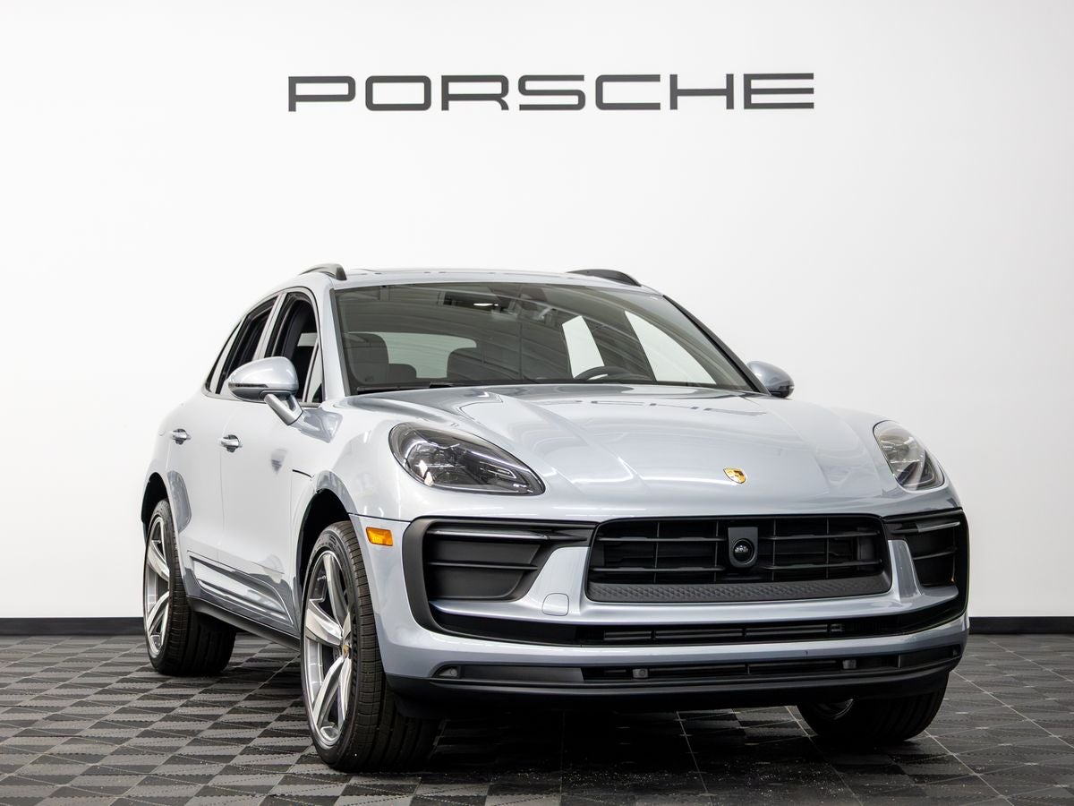 2026 Porsche Macan Macan