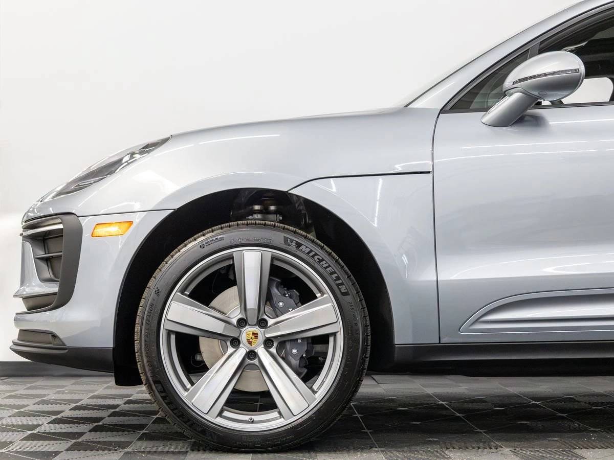 2026 Porsche Macan Macan