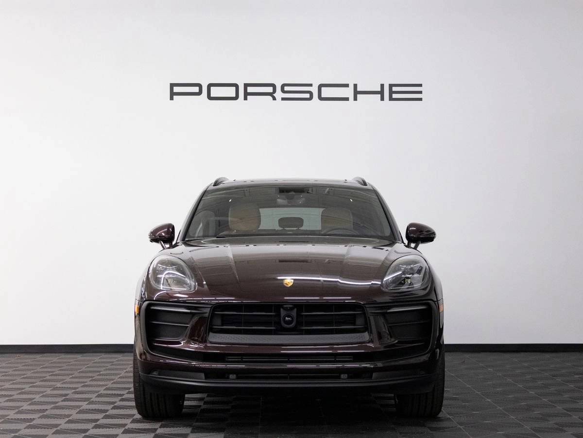 2026 Porsche Macan Macan