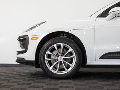 2023 Porsche Macan Base