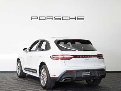 2023 Porsche Macan Base