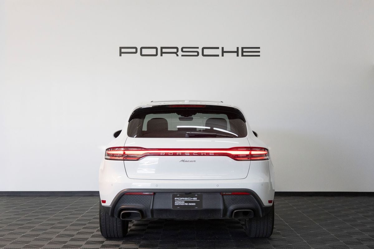 2023 Porsche Macan Base