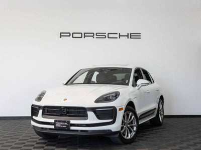 2023 Porsche Macan Base