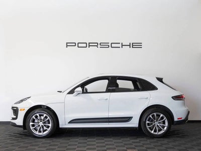 2023 Porsche Macan Base