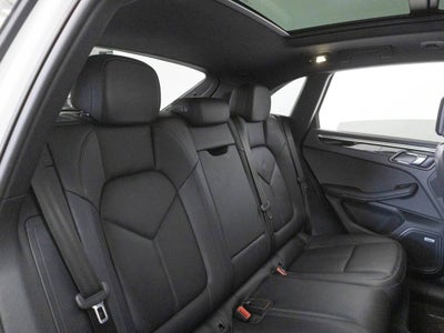 2023 Porsche Macan Base