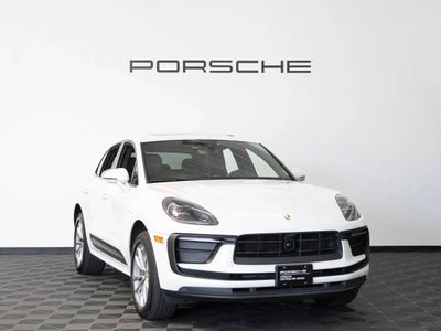 2023 Porsche Macan Base