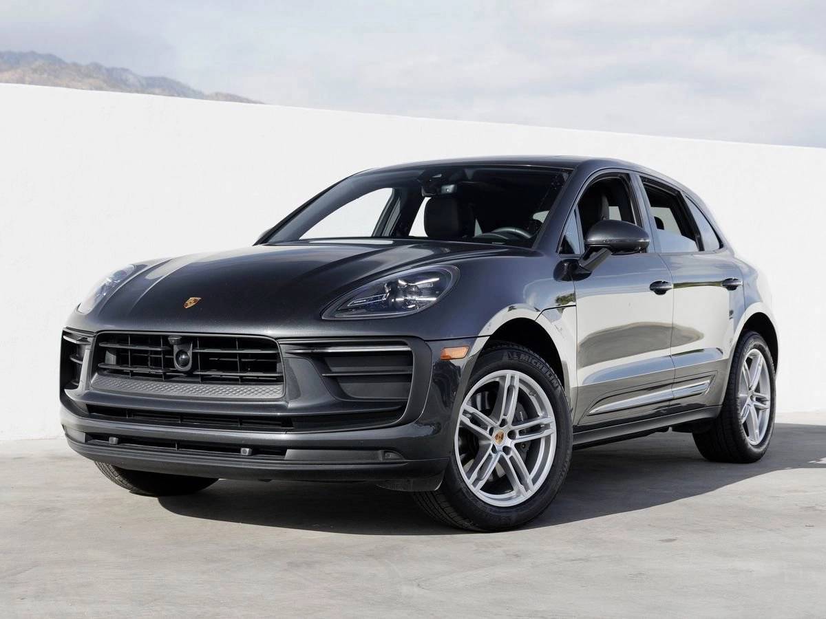 2025 Porsche Macan Base
