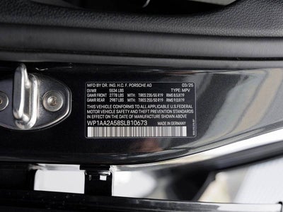 2025 Porsche Macan Base