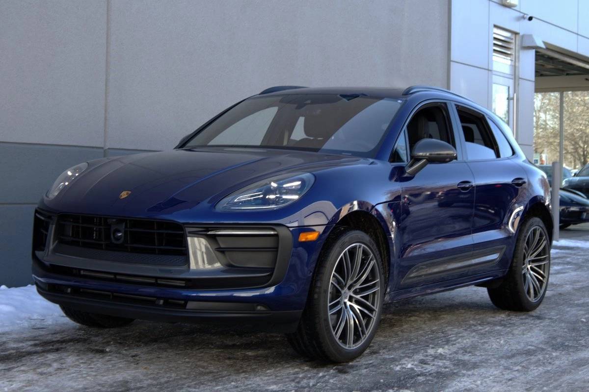 2025 Porsche Macan T