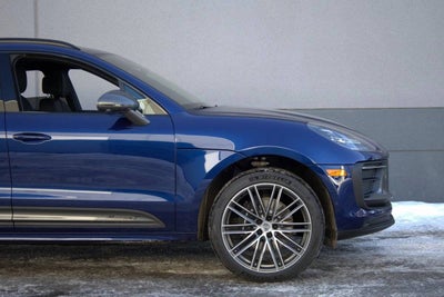 2025 Porsche Macan T