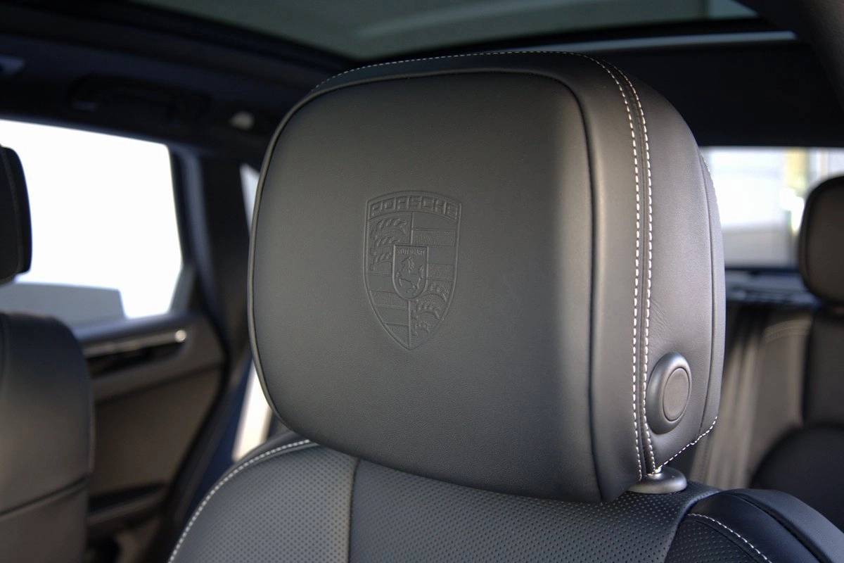 2025 Porsche Macan T