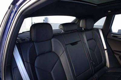 2025 Porsche Macan T