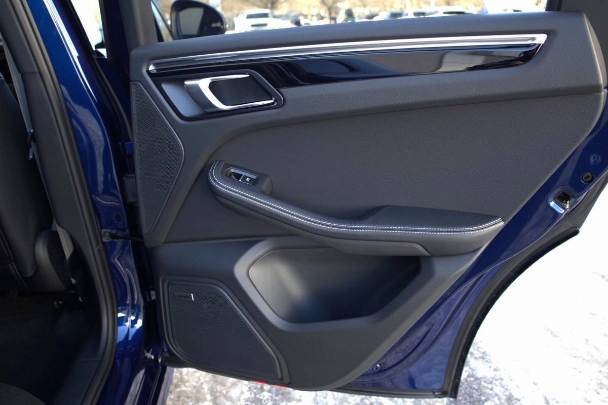 2025 Porsche Macan T