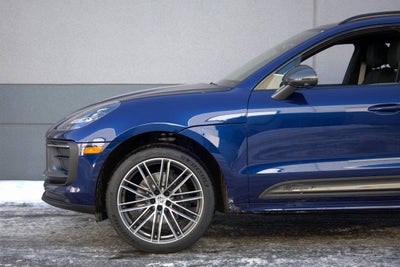 2025 Porsche Macan T