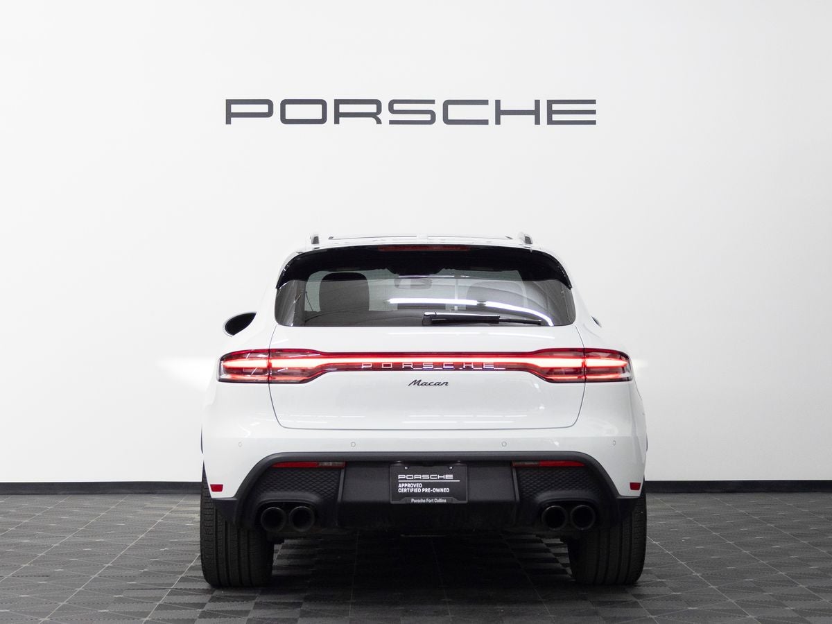 2026 Porsche Macan Base
