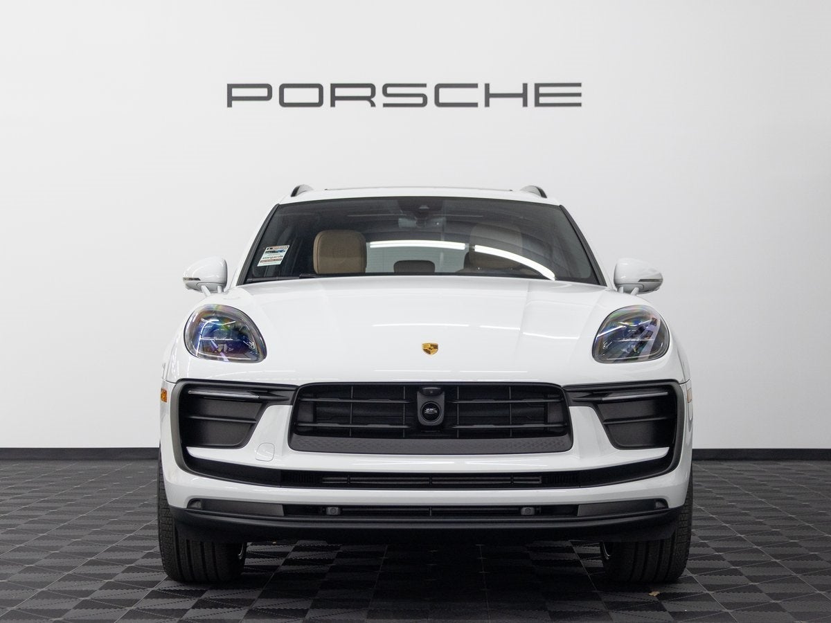 2026 Porsche Macan Base