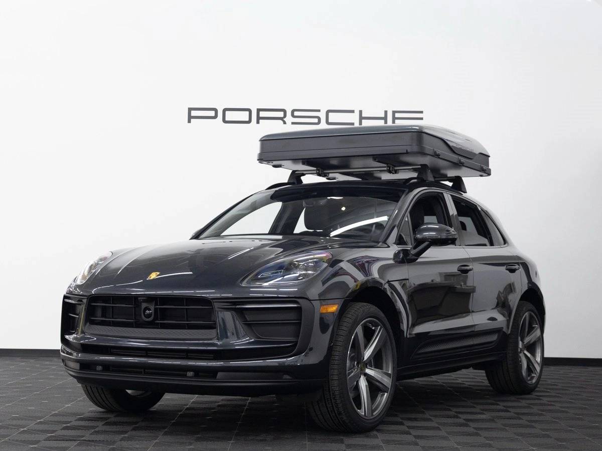 2026 Porsche Macan Base