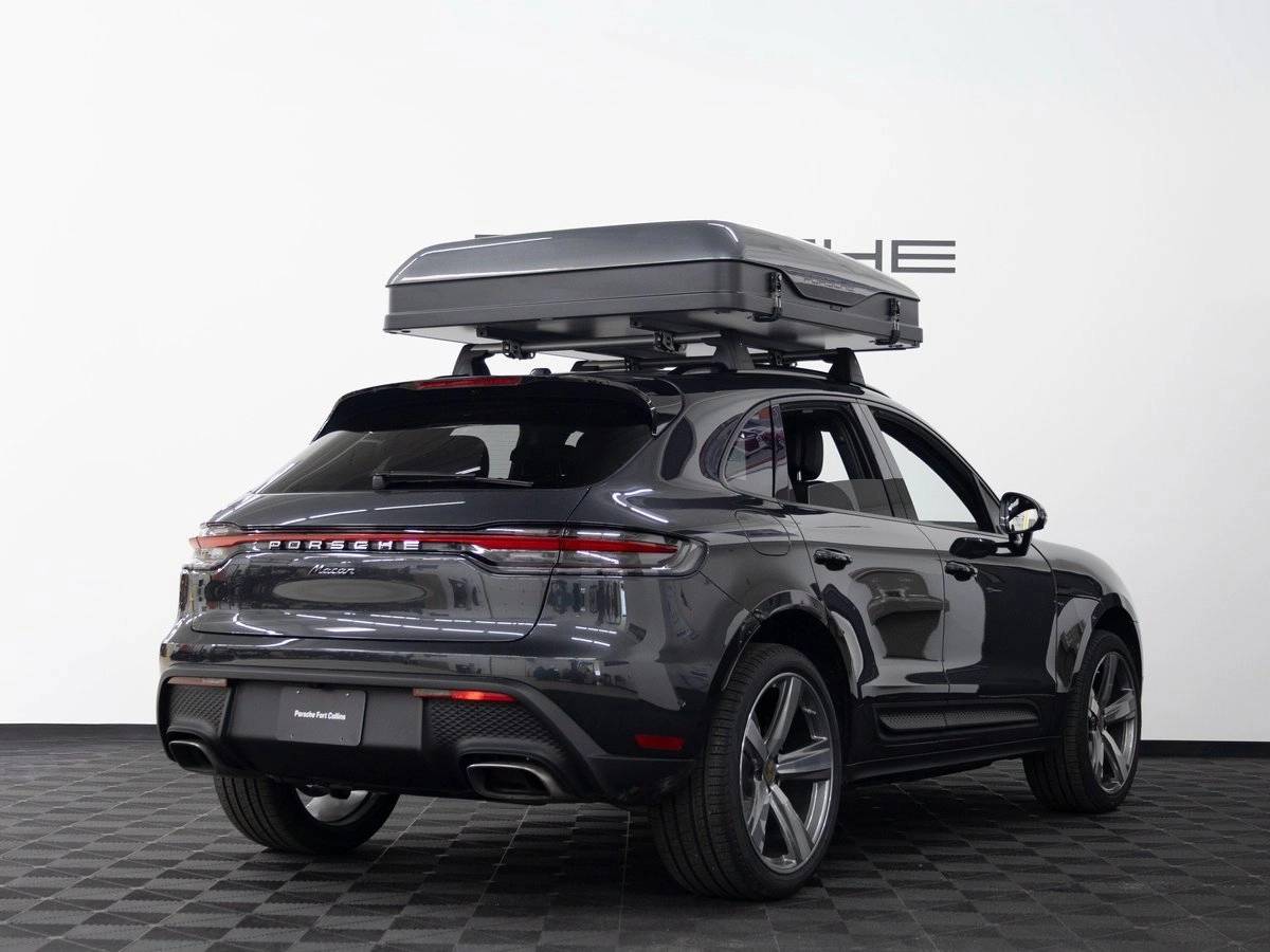 2026 Porsche Macan Base