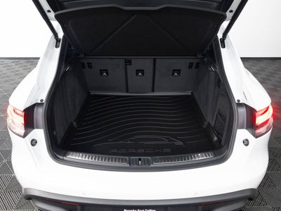 2026 Porsche Macan T