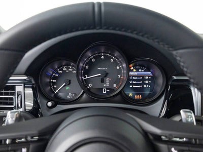 2026 Porsche Macan T