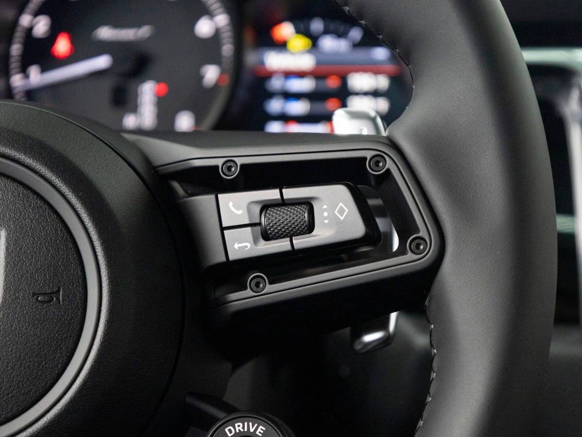 2026 Porsche Macan T