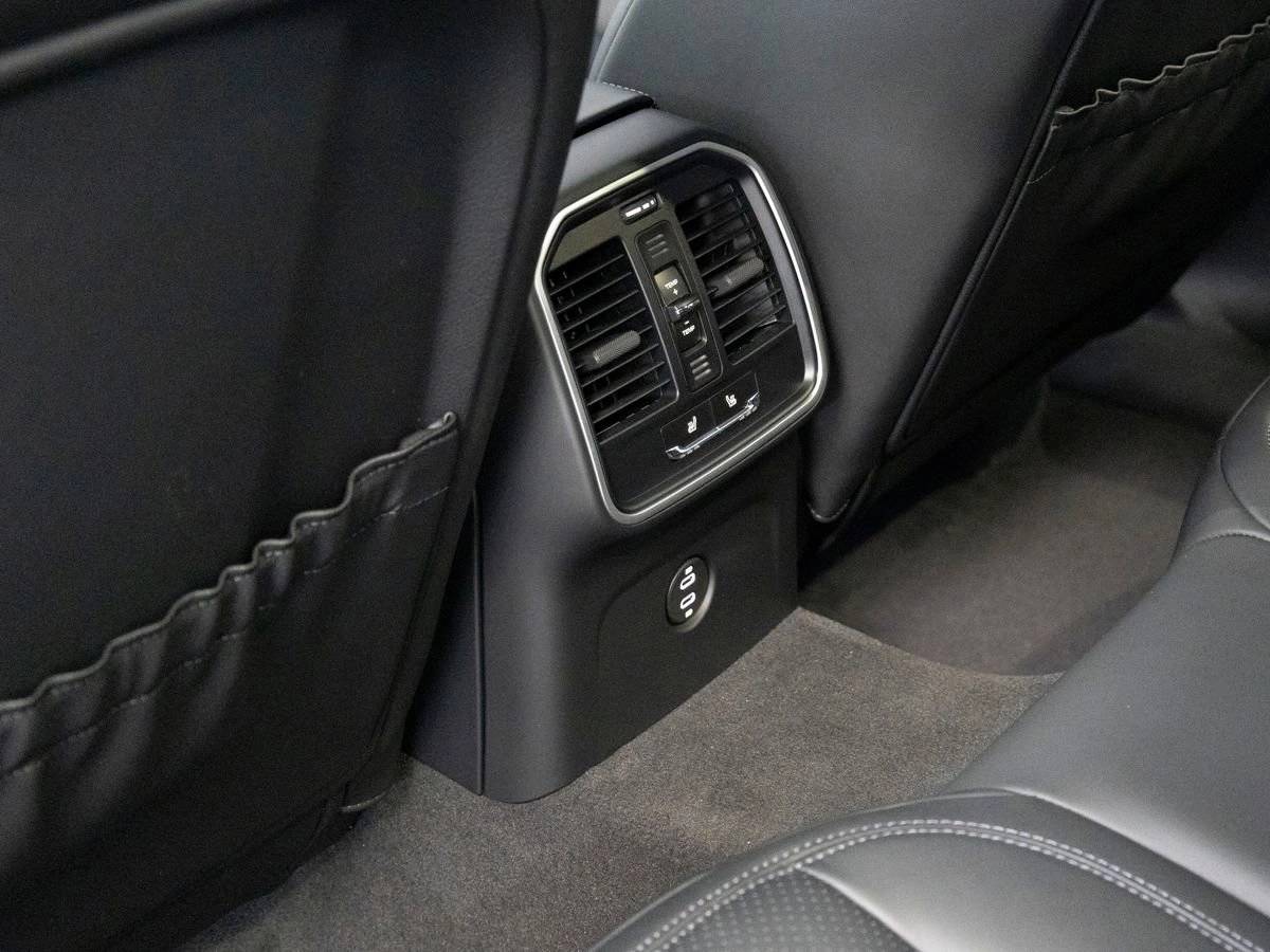 2026 Porsche Macan T