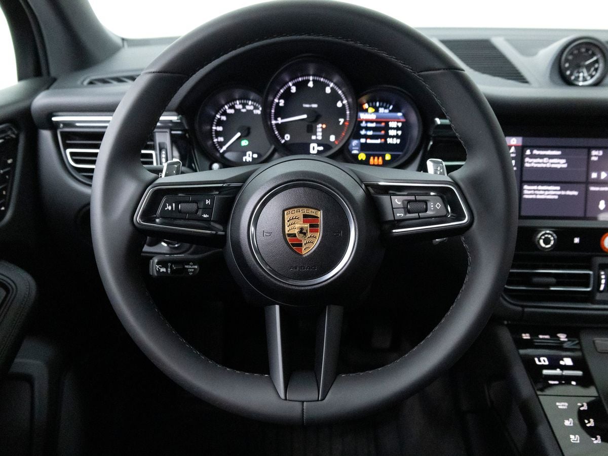 2026 Porsche Macan Macan