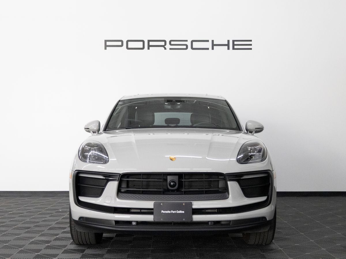 2023 Porsche Macan Macan (MY23)
