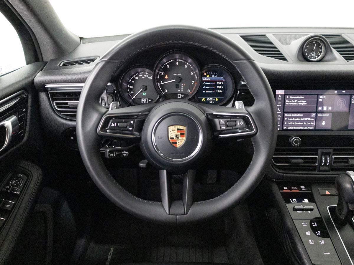 2023 Porsche Macan Macan (MY23)