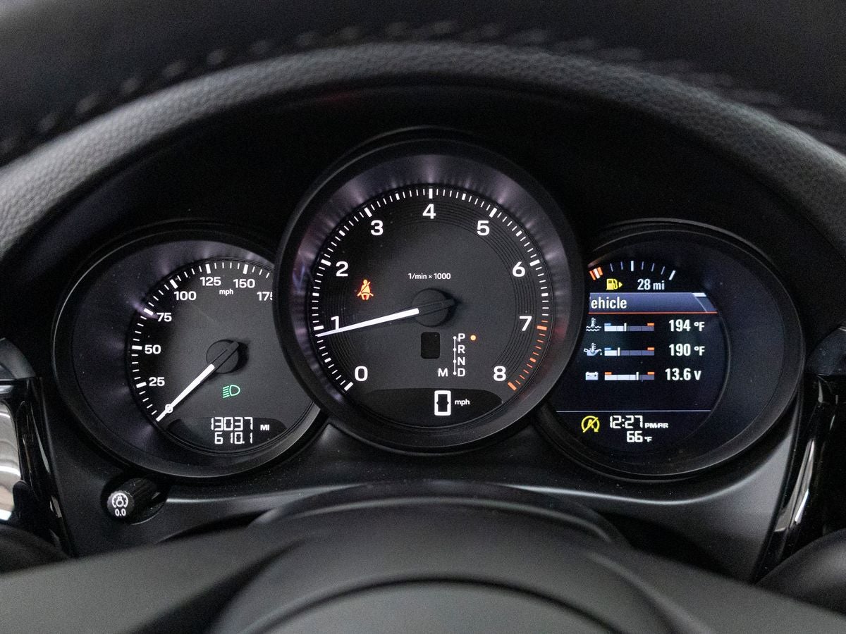2023 Porsche Macan Macan (MY23)