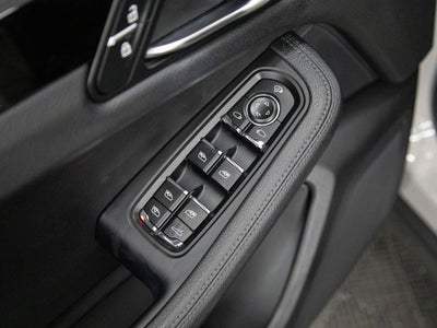 2023 Porsche Macan Macan (MY23)