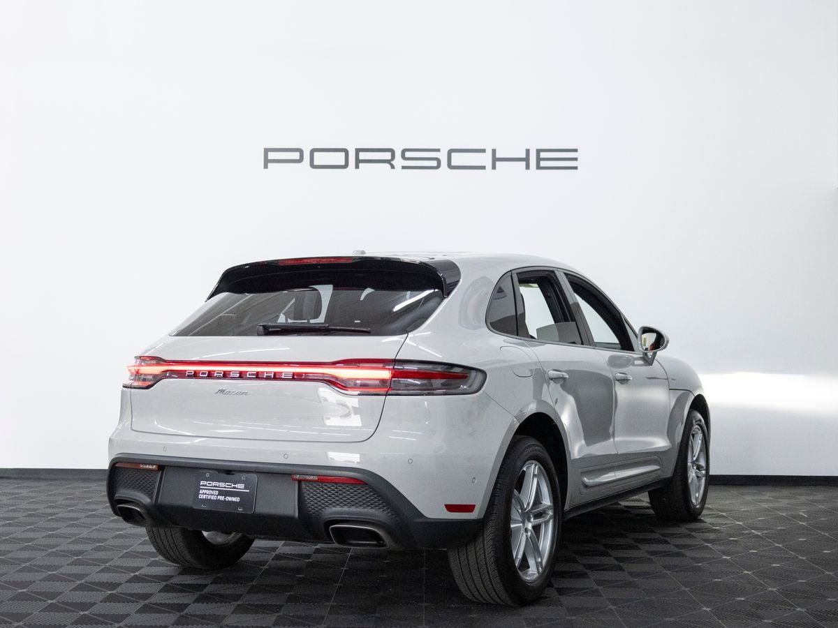 2023 Porsche Macan Macan (MY23)