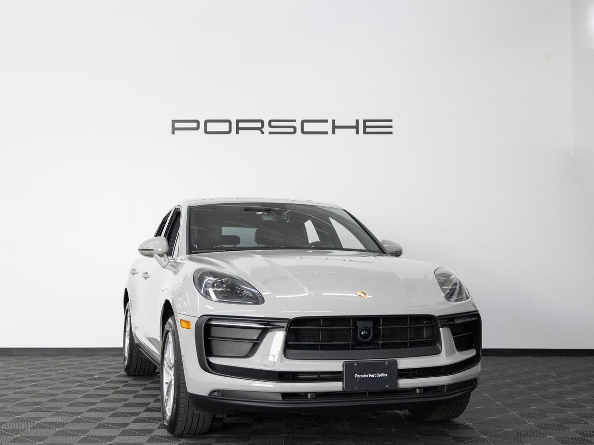 2023 Porsche Macan Macan (MY23)