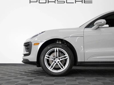 2023 Porsche Macan Macan (MY23)
