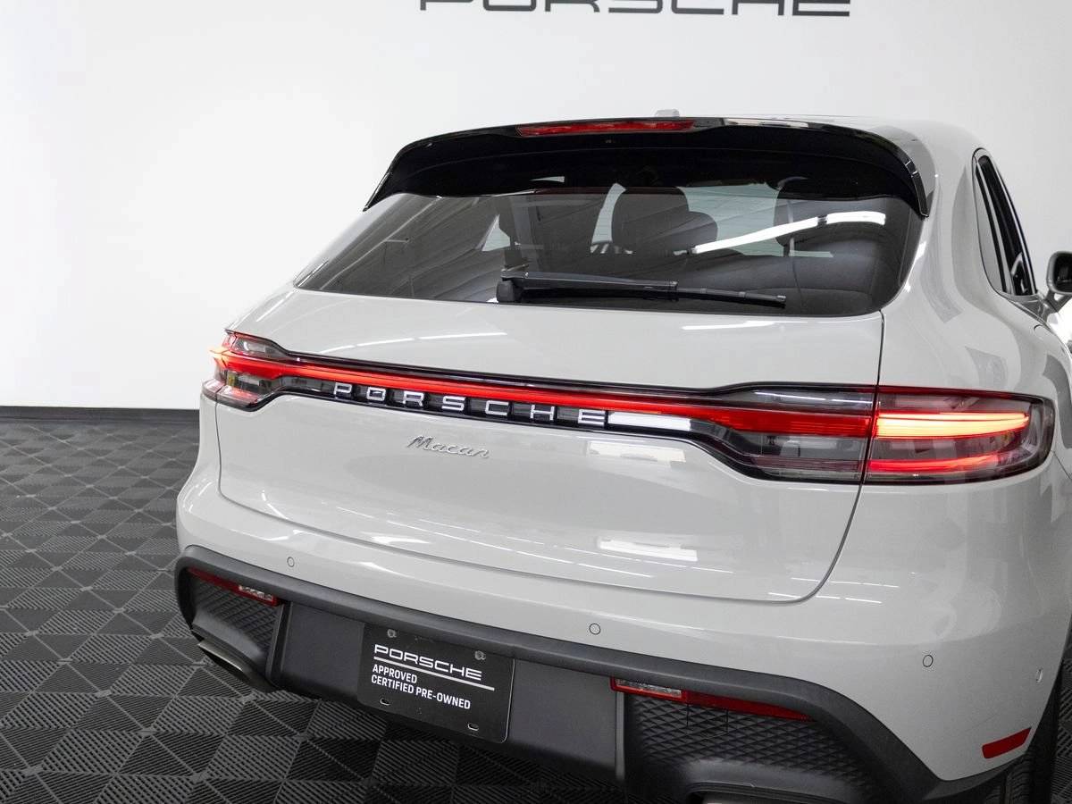 2023 Porsche Macan Macan (MY23)