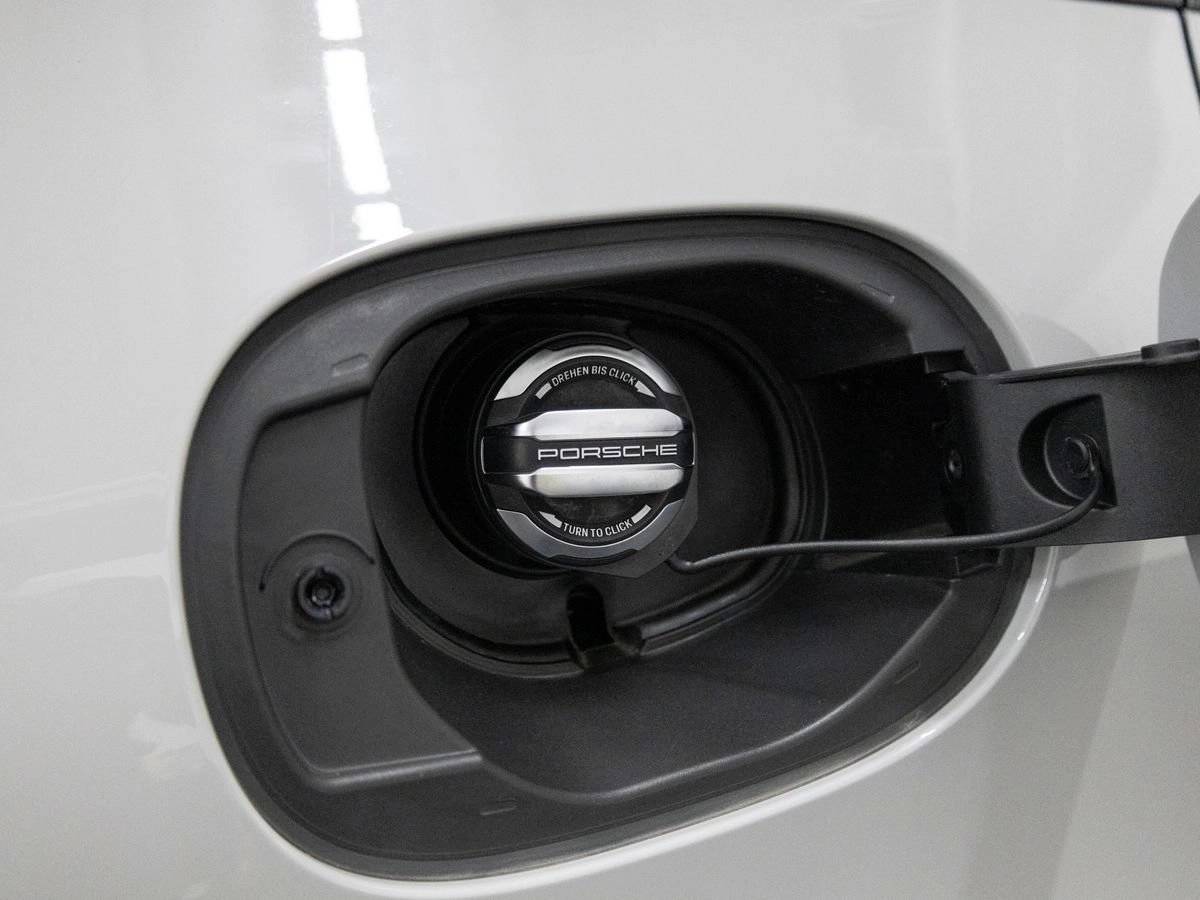2023 Porsche Macan Macan (MY23)