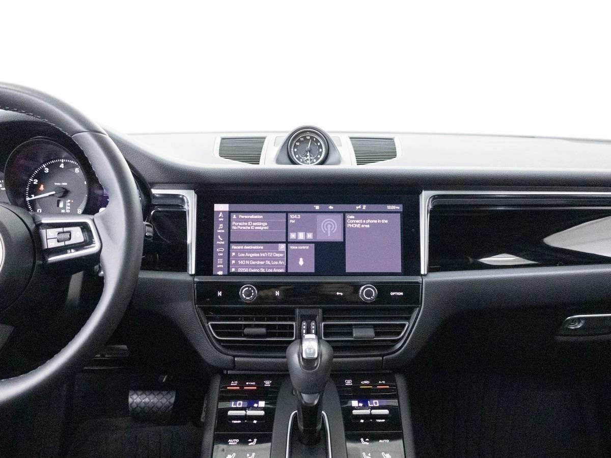 2023 Porsche Macan Macan (MY23)