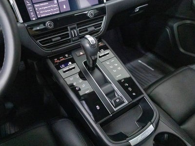 2023 Porsche Macan Macan (MY23)