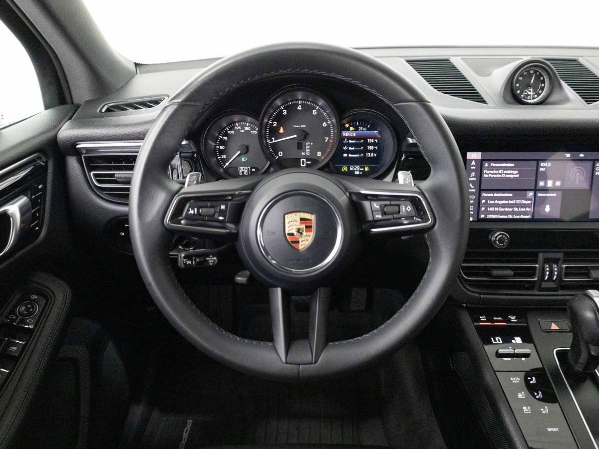 2023 Porsche Macan Macan (MY23)