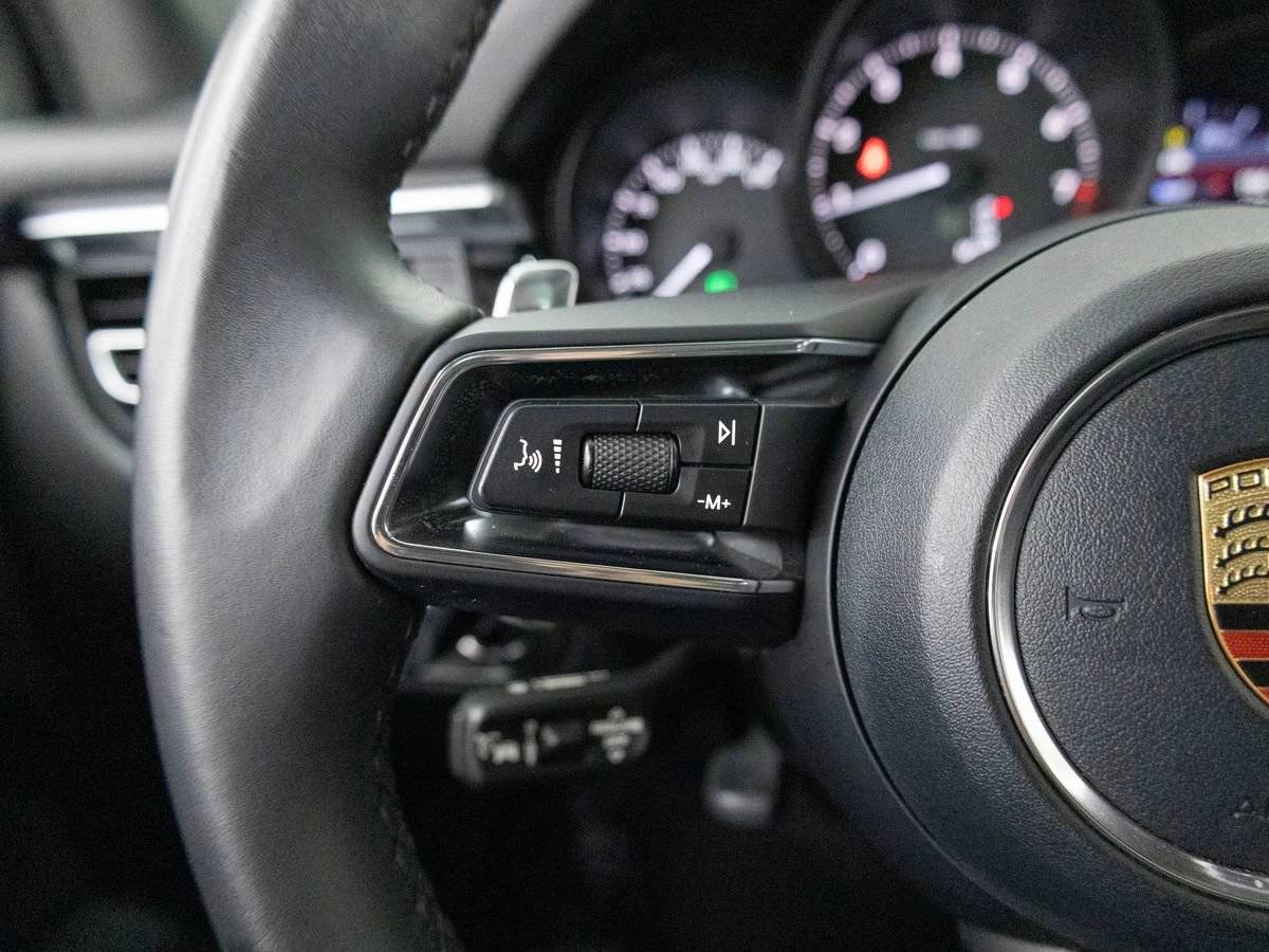 2023 Porsche Macan Macan (MY23)