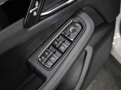 2023 Porsche Macan Macan (MY23)