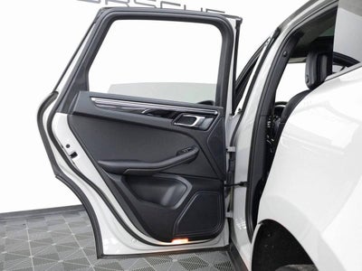 2023 Porsche Macan Macan (MY23)