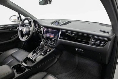 2023 Porsche Macan Macan (MY23)