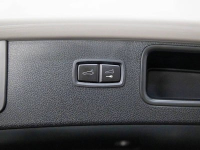 2023 Porsche Macan Macan (MY23)