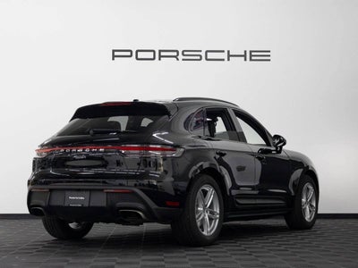 2025 Porsche Macan Base