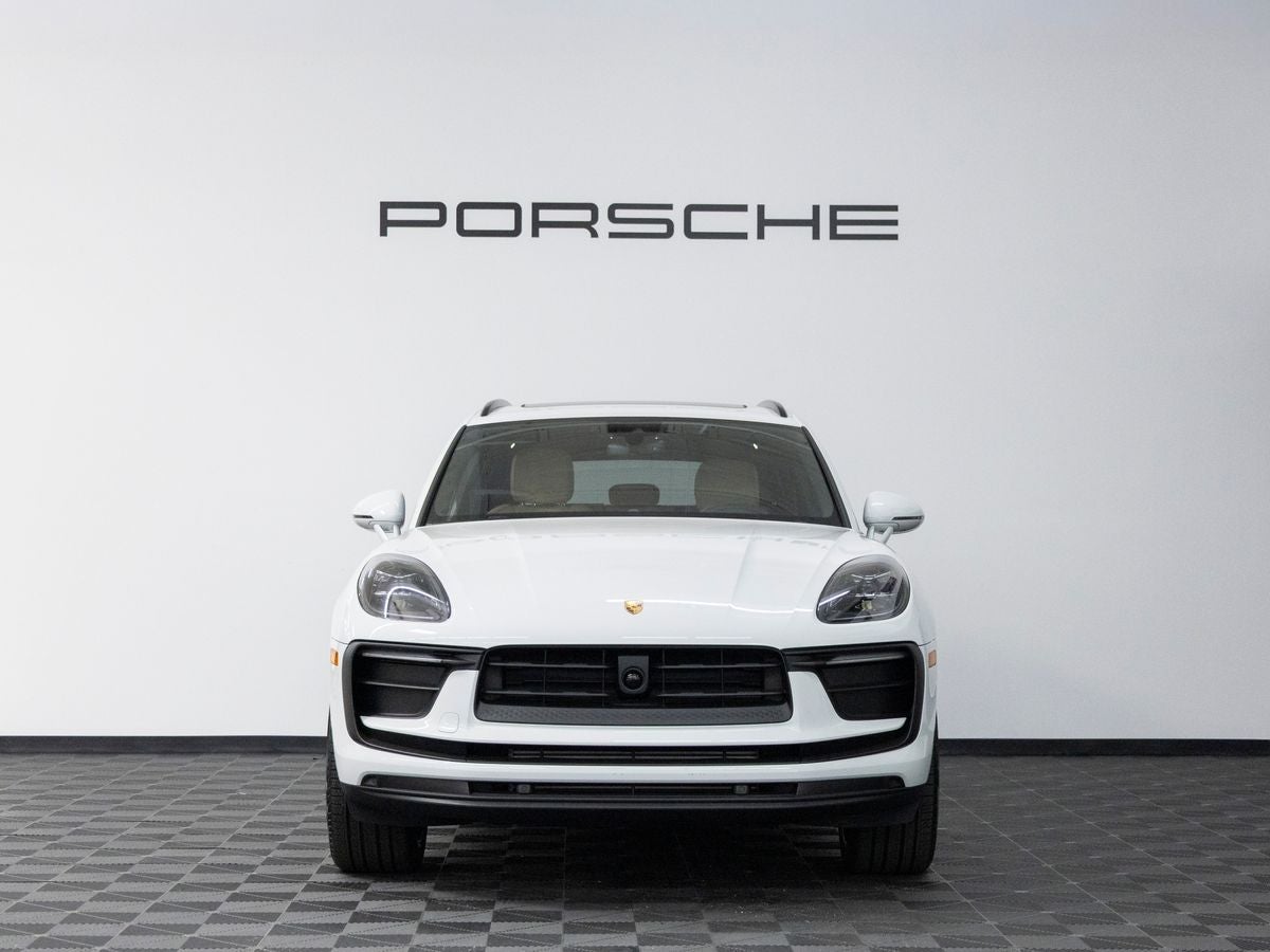 2026 Porsche Macan Macan