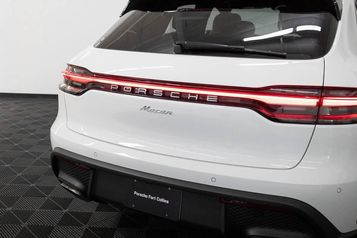 2026 Porsche Macan Macan